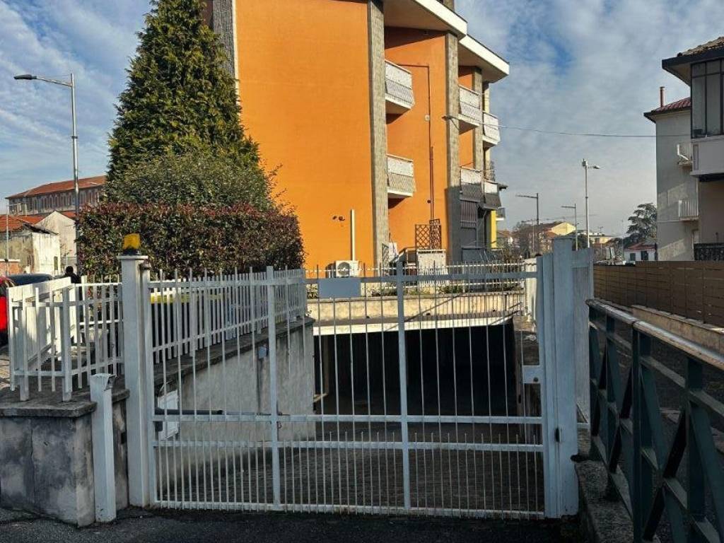 Box / garage a Settimo torinese in Viale Piave, 3 - Foto 2