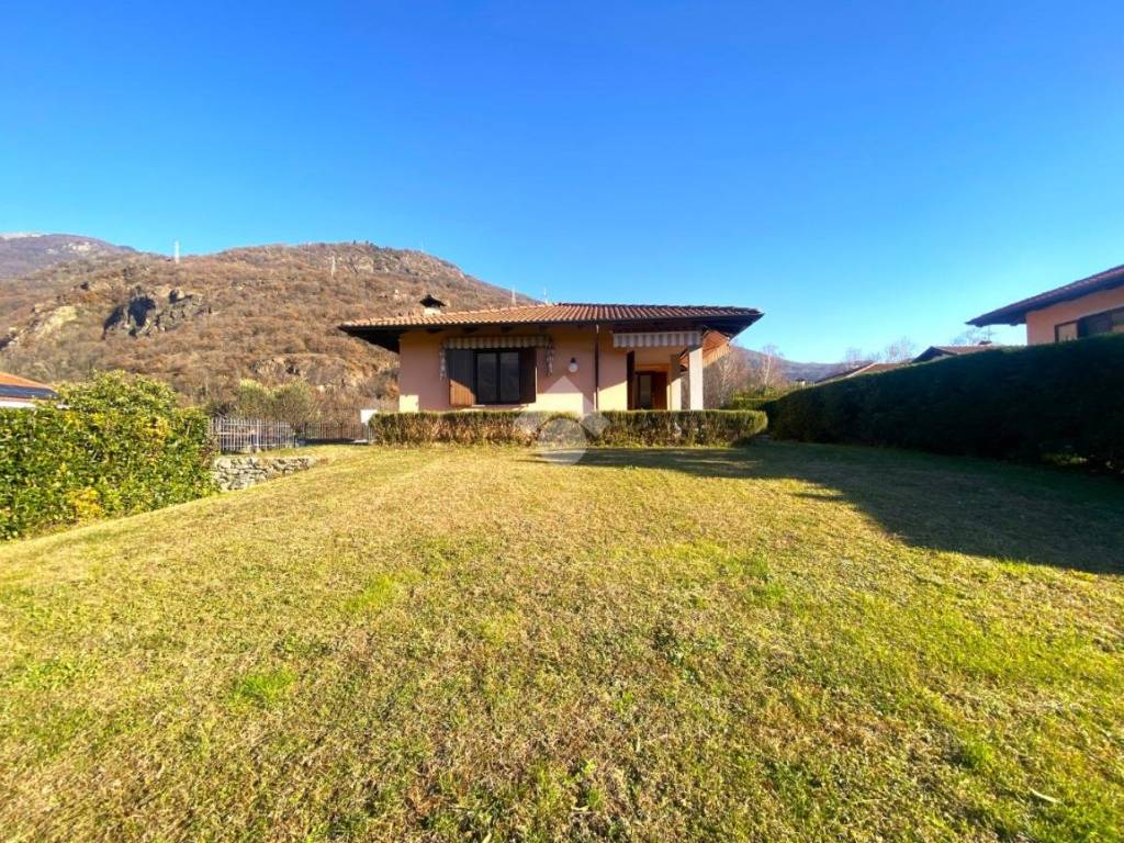 Villa a Borgofranco d'ivrea in Via Cavour, 12 - Foto 3