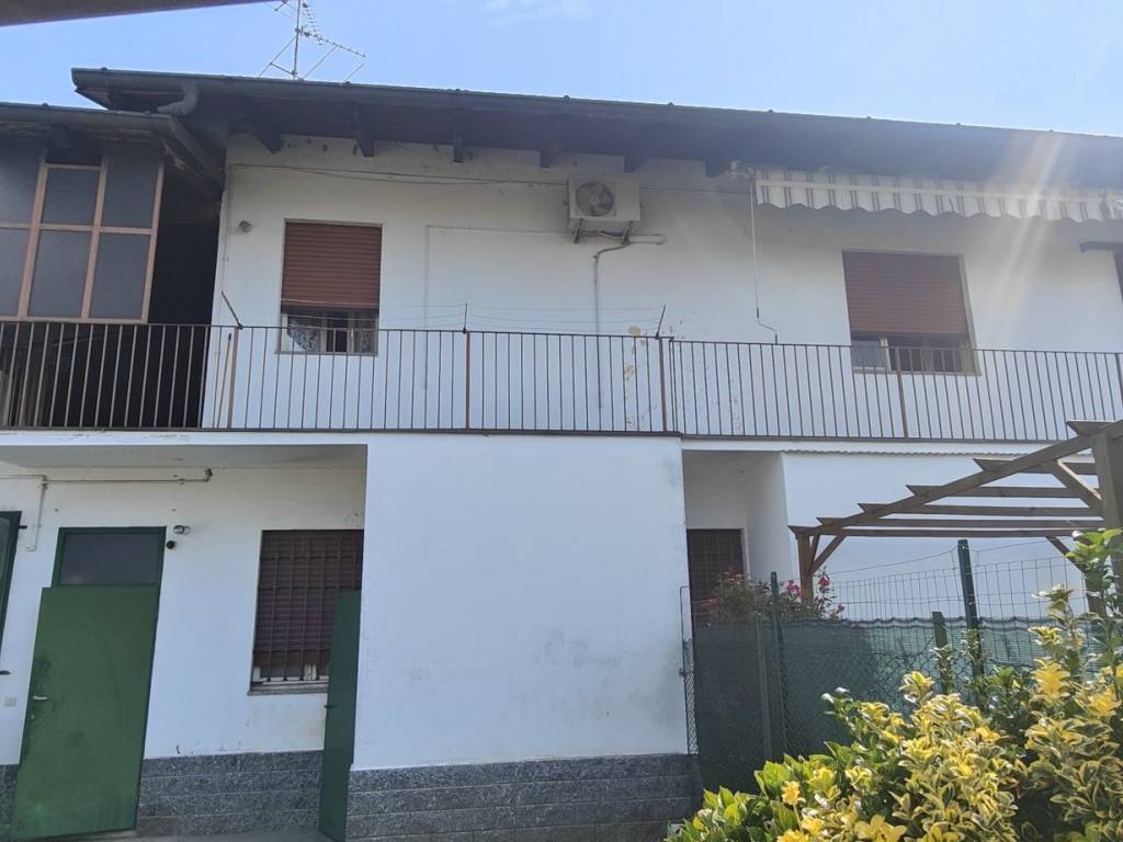 Villa a Casaleggio novara in Via Cascine Vignole, 1 - Foto 2