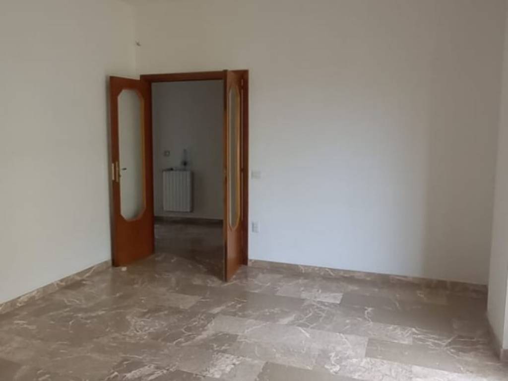 Appartamento a Catanzaro in Via Cesare Sinopoli - Foto 3
