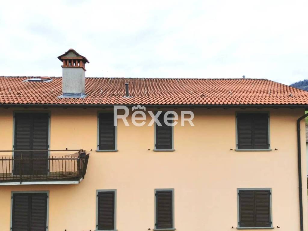 Appartamento a Clusone in Via Michelangelo da Caravaggio, 9 - Foto 2