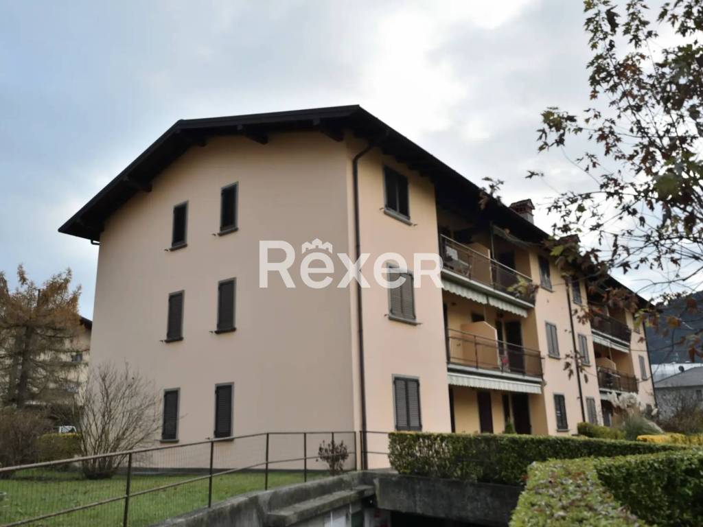 Appartamento a Clusone in Via Michelangelo da Caravaggio, 9 - Foto 4