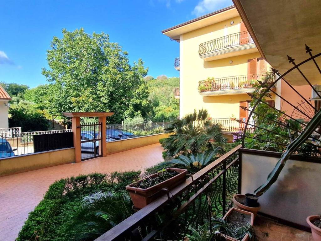 Appartamento a Carinola in viale ciliegi - Foto 4