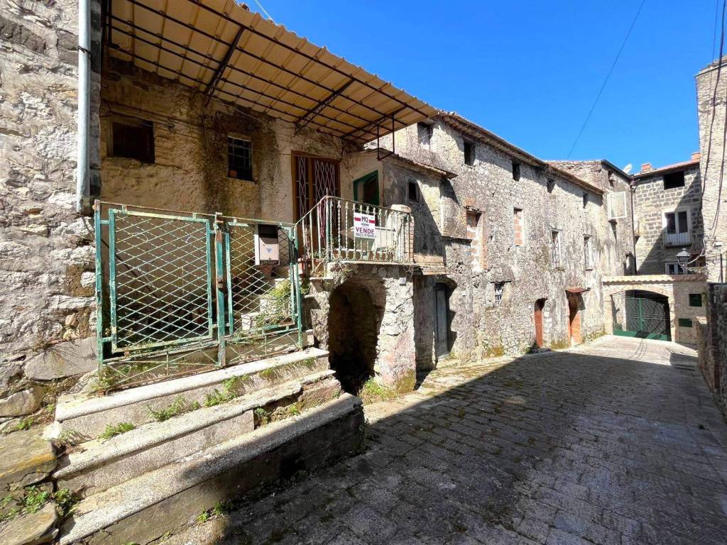 Casa indipendente a Castelforte in Via Fontana - Foto 4