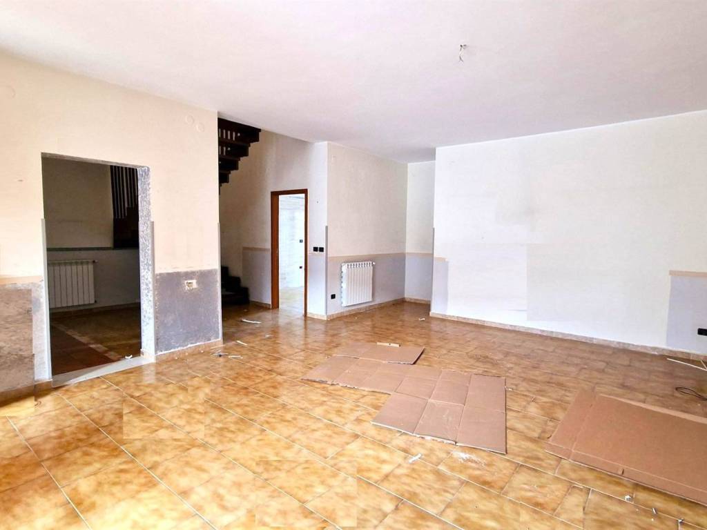 Villa a Mondragone in VIA VENEZIA - Foto 3