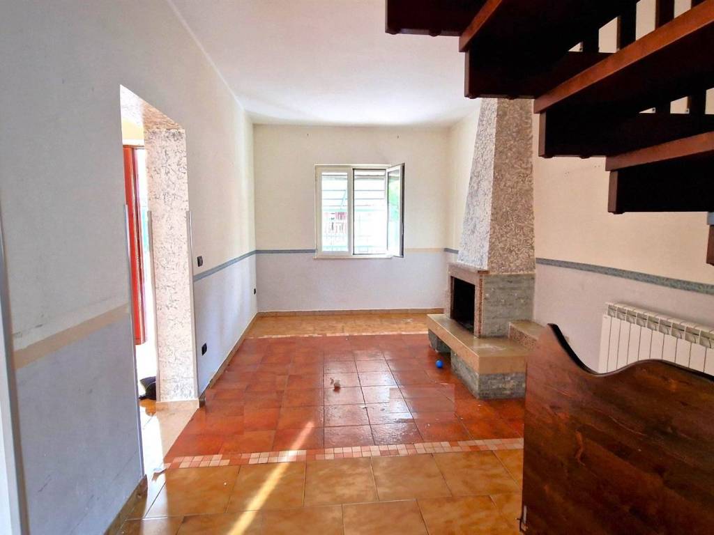 Villa a Mondragone in VIA VENEZIA - Foto 4