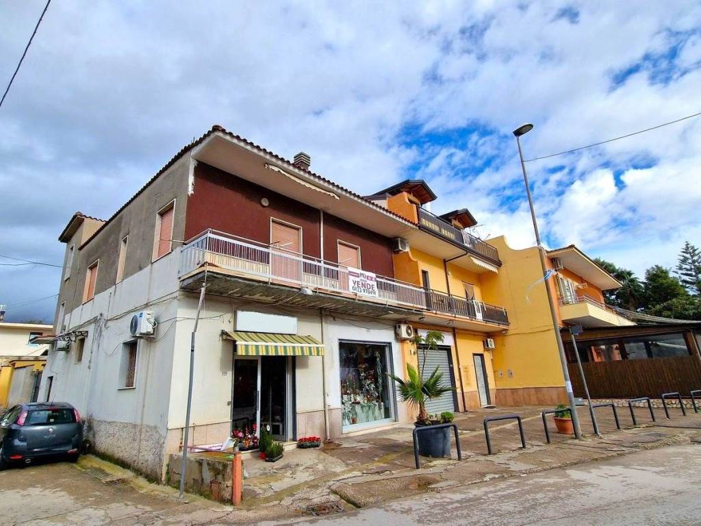 Appartamento a Mondragone in Piazzetta Crocelle - Foto 3