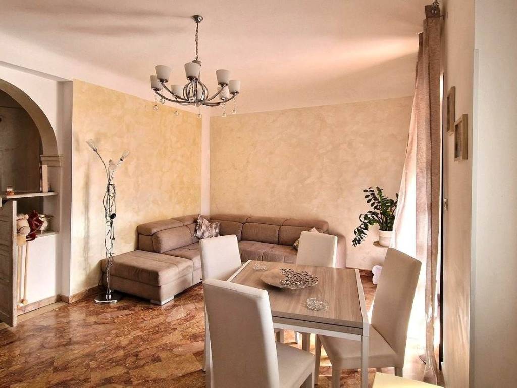 Appartamento a Mondragone in via ticino - Foto 4