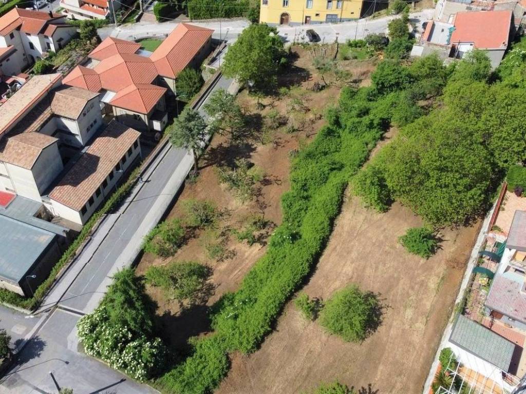 Terreno a Roccamonfina in Via Alessandro Manzoni - Foto 2