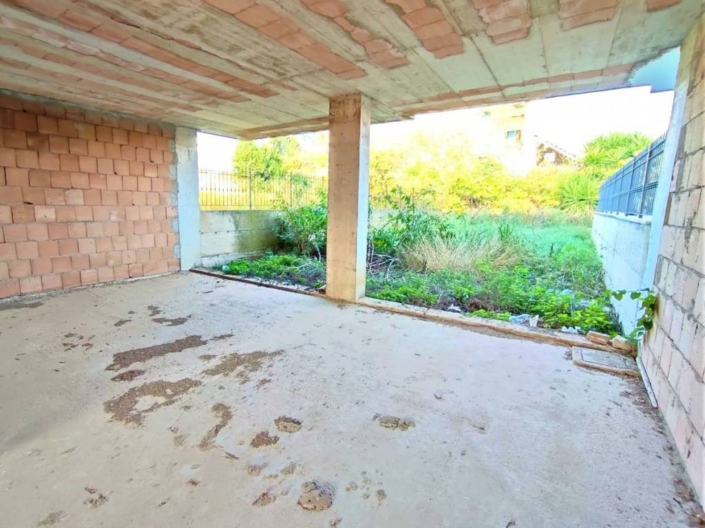 Villa a Mondragone in Via Castelvolturno - Foto 4