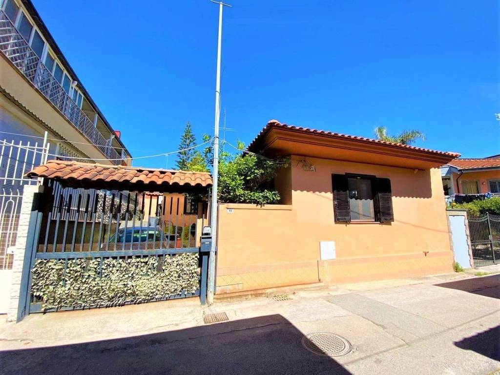 Villa a Mondragone in VIA ZARA - Foto 3