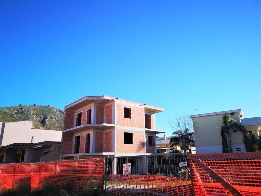 Casa indipendente a Mondragone - Foto 3