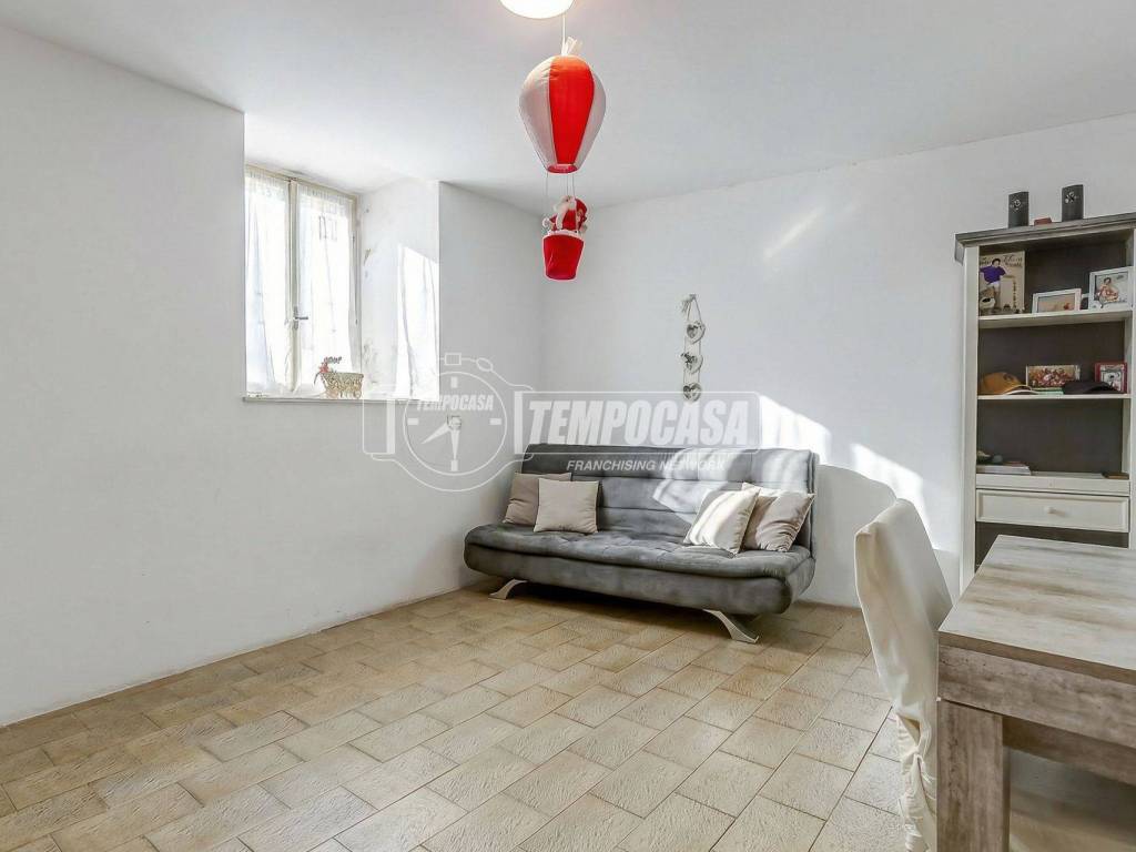Casa indipendente a Casorate sempione in Via GENOVA 2 - Foto 3