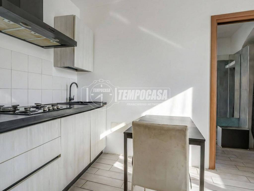 Casa indipendente a Casorate sempione in Via GENOVA 2 - Foto 5