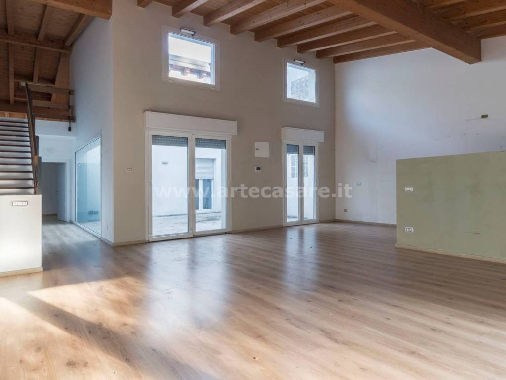 Villa a Saronno in Via Enrico Toti, 10 - Foto 3