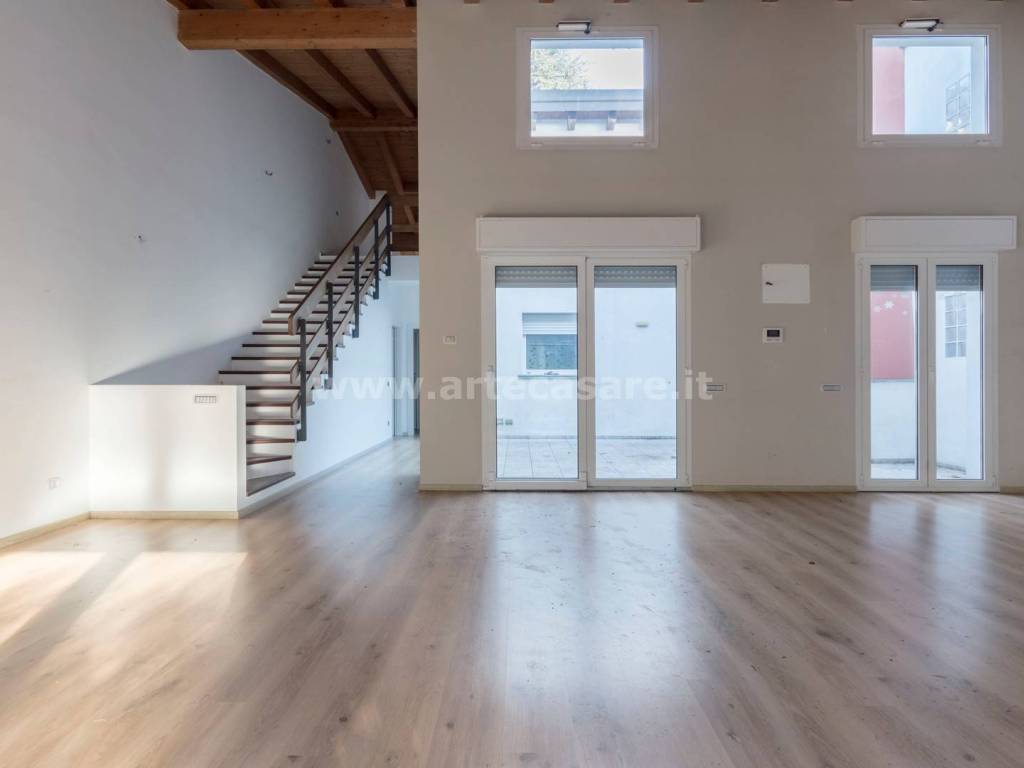 Villa a Saronno in Via Enrico Toti, 10 - Foto 4