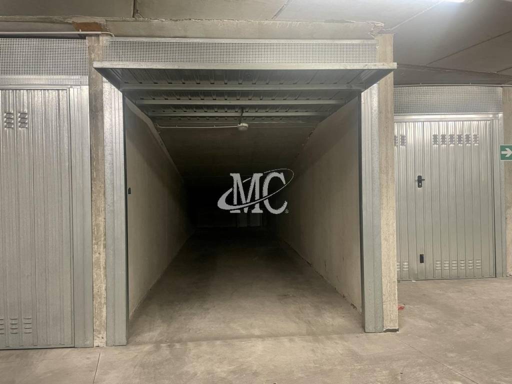 Box / garage a Rovereto in Viale Trento, 33 - Foto 4