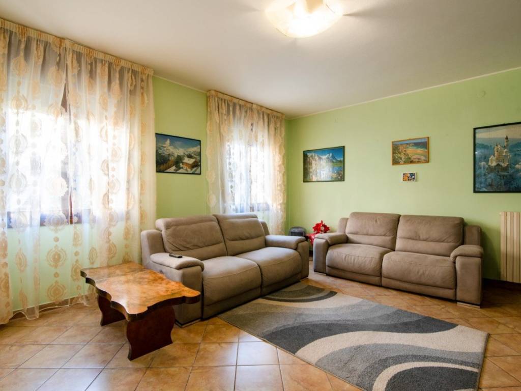 Villa a Abano terme in Via Giosuè Borsi - Foto 4