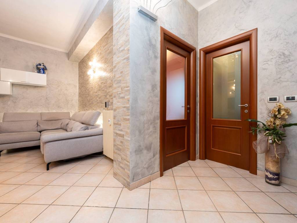 Appartamento a Grugliasco in Piazza Allais, 5 - Foto 4