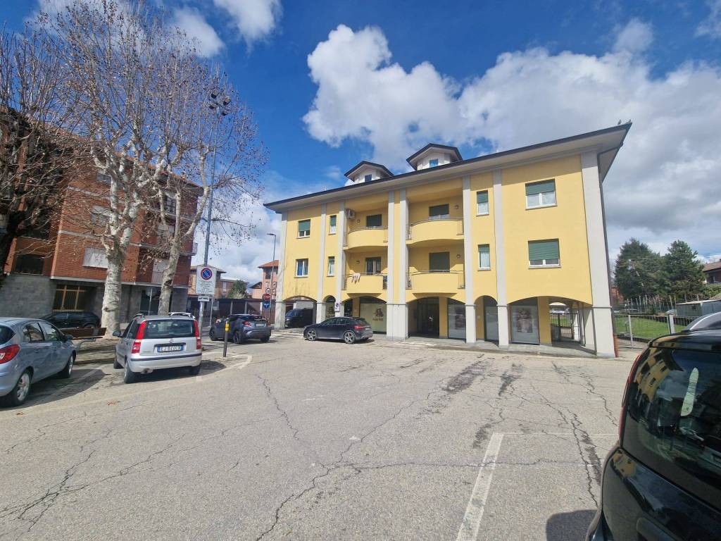 Immobile a Grinzane cavour in Piazza della Chiesa, 7 - Foto 5