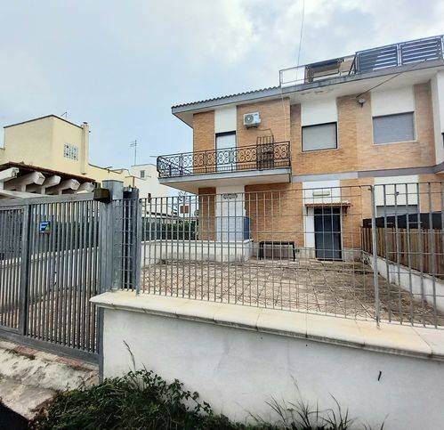 Appartamento a Taranto in Via Saraghi 3 - Foto 2