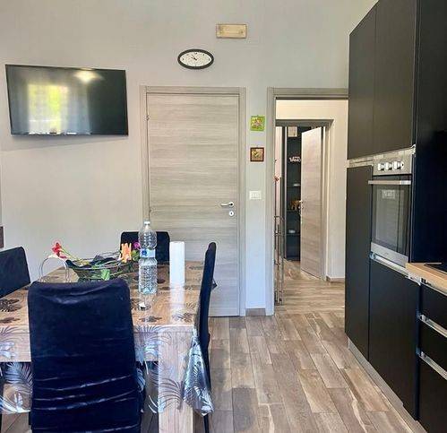 Appartamento a Monte romano in Via Camillo Benso Conte Di Cavour 24 - Foto 4
