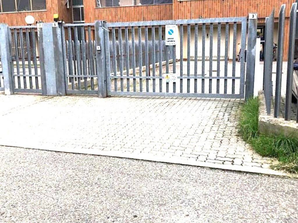 Box / garage a Novara in Via Unità d'Italia, 11 - Foto 3