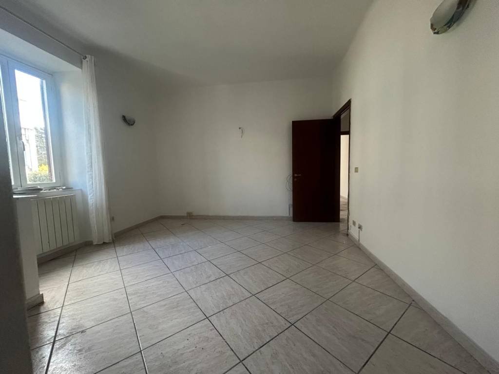 Appartamento a Livorno in Via Bonaini - Foto 2
