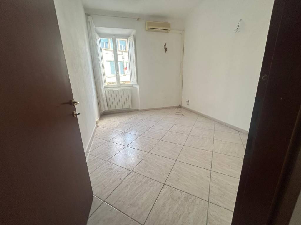 Appartamento a Livorno in Via Bonaini - Foto 4