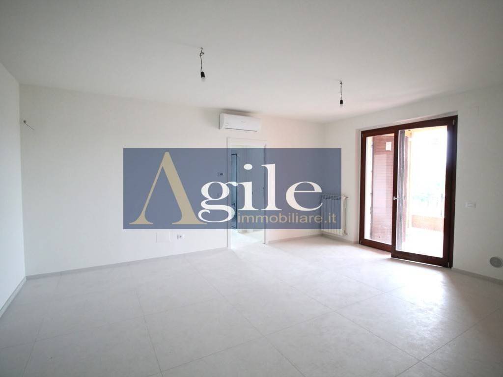 Appartamento a Spinetoli in via padre michele bulmetti - Foto 4