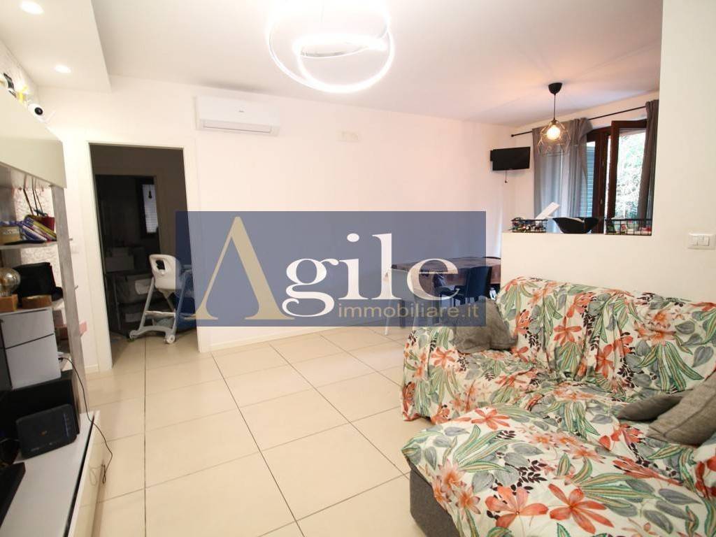 Appartamento a Folignano in via costantino rozzi, 22 - Foto 4