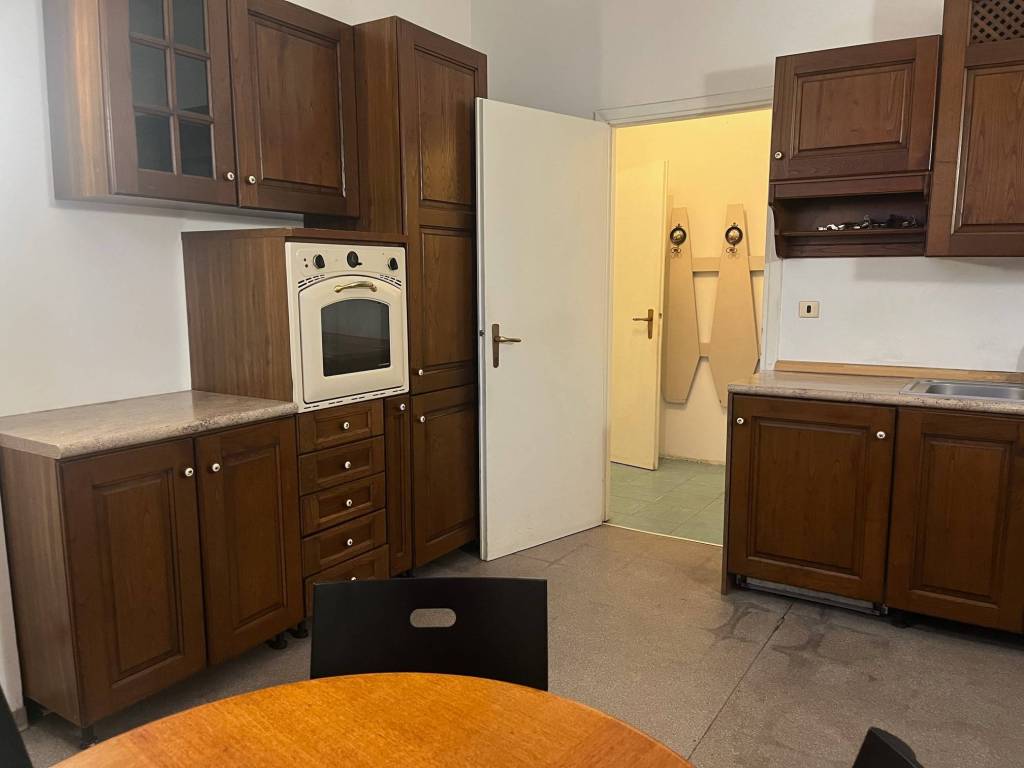 Appartamento a Biella in Via Giovanni Battista Costanzo - Foto 2