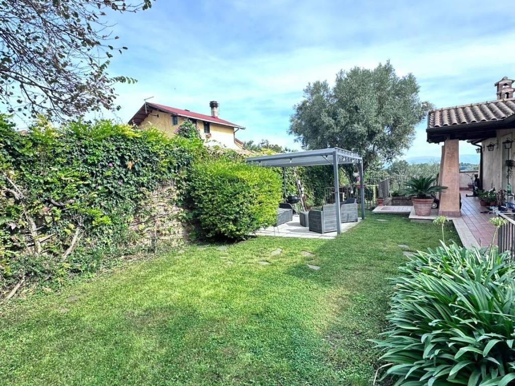 Villa a Riano in Via del Cavone, 24 - Foto 5