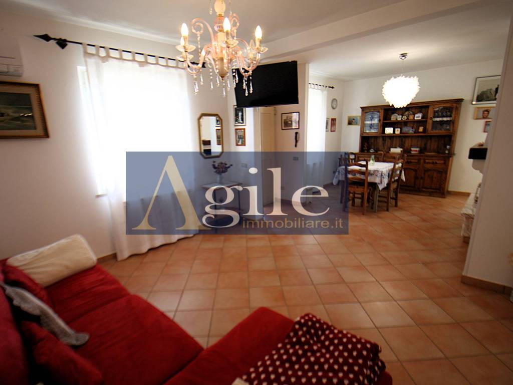 Casa indipendente a Colli del tronto in CONTRADA SALARIA INFERIORE - Foto 2