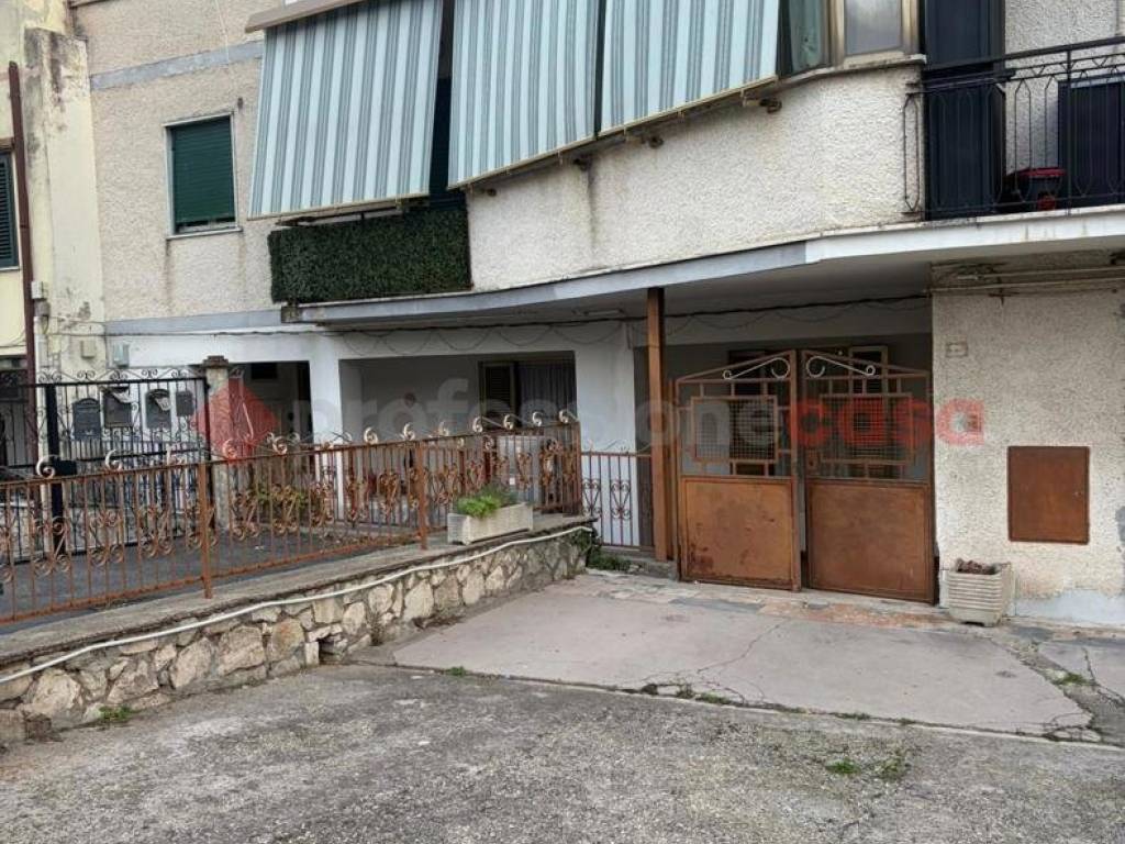 Appartamento a Guidonia montecelio in Via dei Narcisi, 29 - Foto 2
