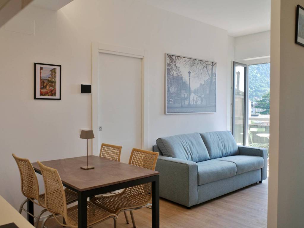 Appartamento a Como in Via Fratelli Recchi, 4 - Foto 3