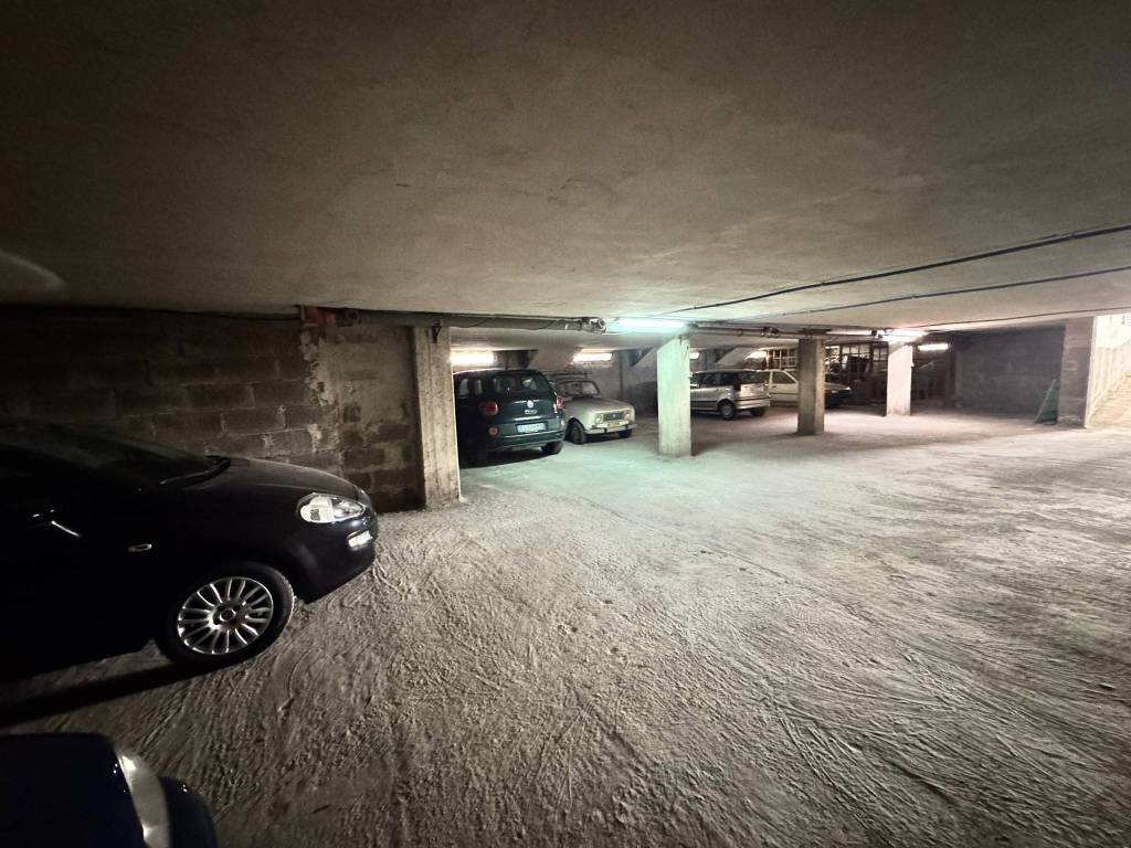 Palazzo / stabile a San donaci in Via Cellino, 74 - Foto 4