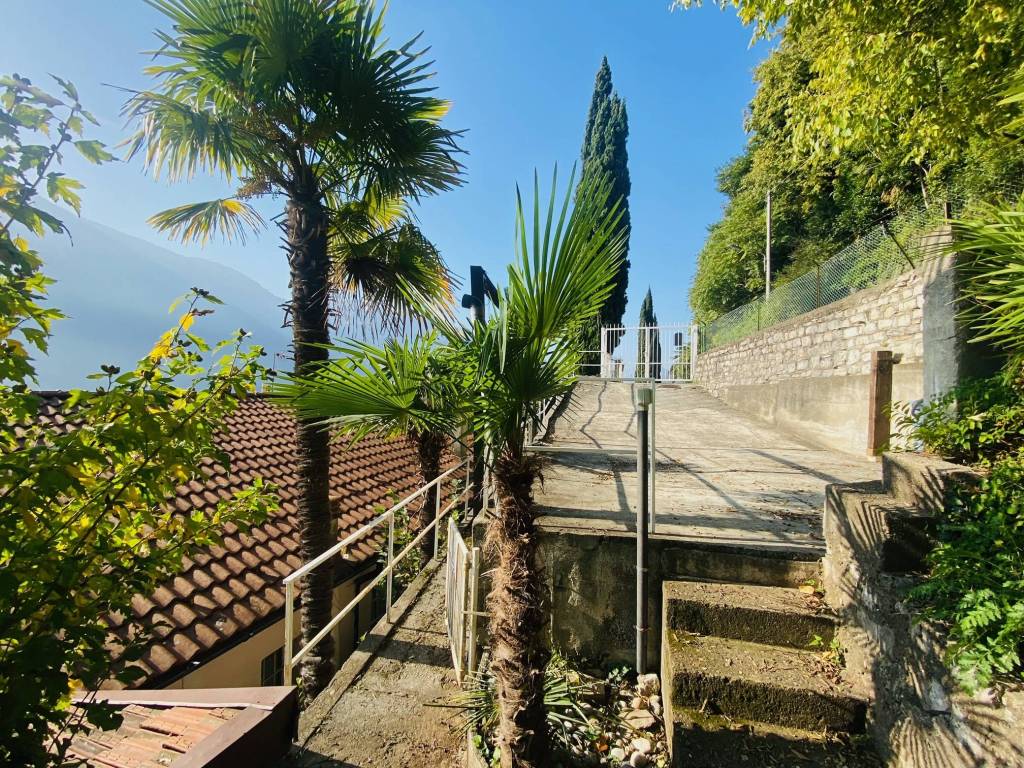 Villa a Valsolda in Via Statale - Foto 4