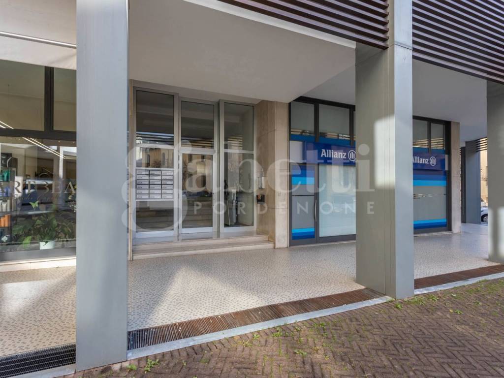 Appartamento a Pordenone in Viale Trento, 22 - Foto 2