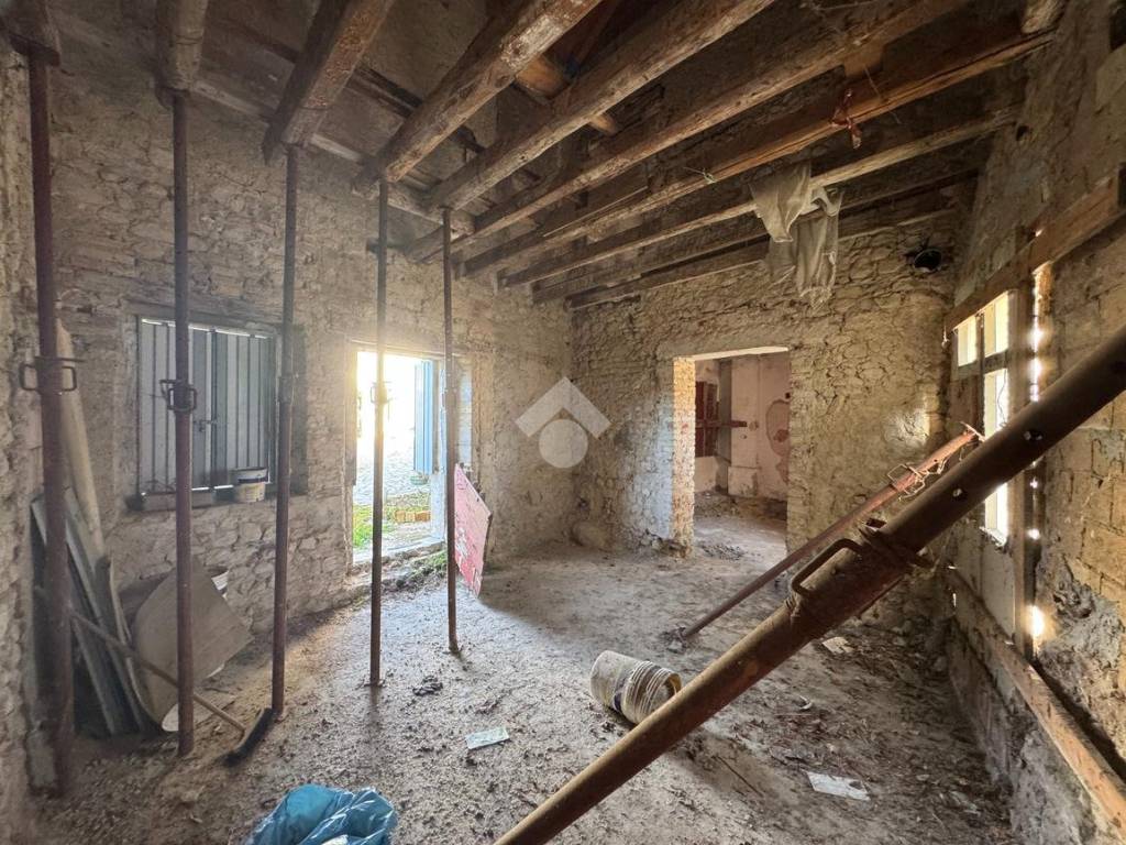 Rustico / casale a Vittorio veneto in Via Borghel - Foto 3