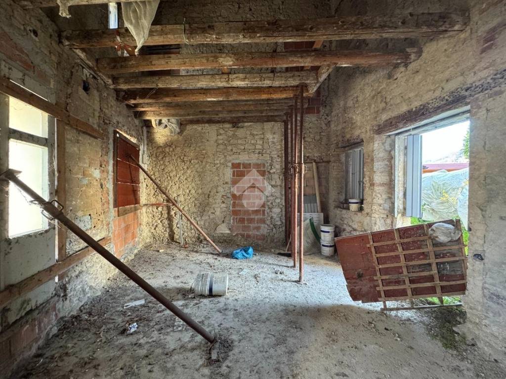 Rustico / casale a Vittorio veneto in Via Borghel - Foto 4