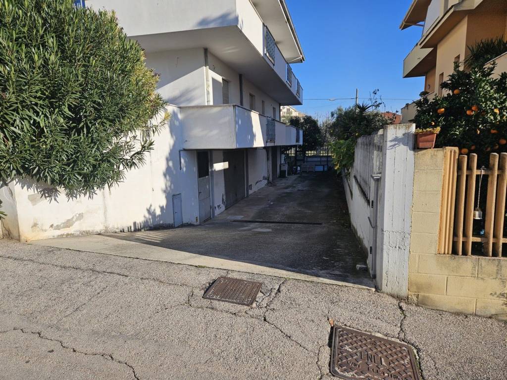 Appartamento a Cepagatti in Via Emilio Casella - Foto 3