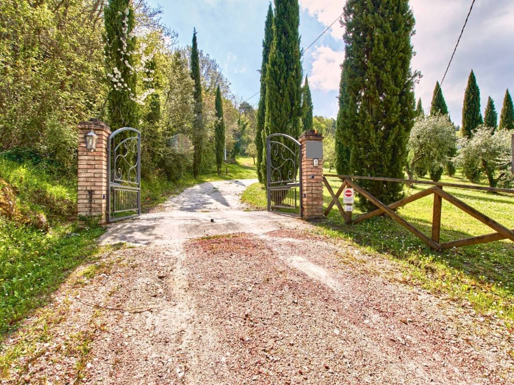 Villa a Chianni in Via De Riccardi - Foto 2