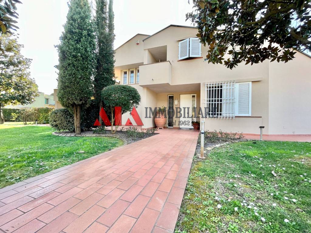 Villa a Pontedera in Via Palermo - Foto 2