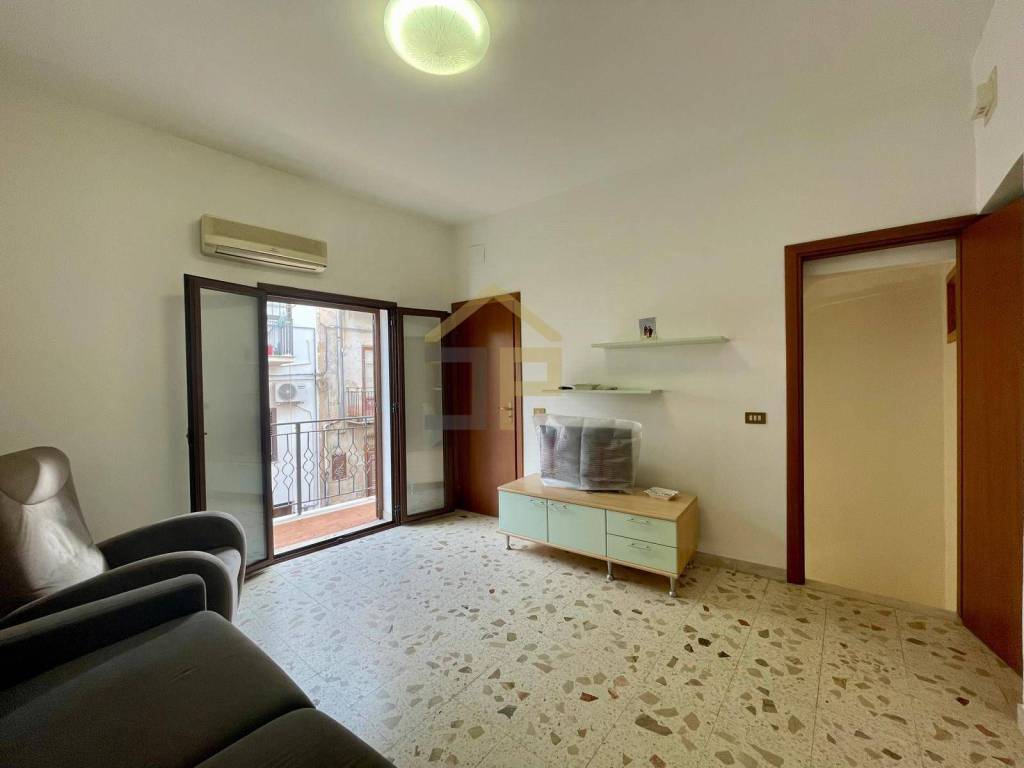 Casa indipendente a Castellammare del golfo in Via Genereale Michele Di Gaetano - Foto 5