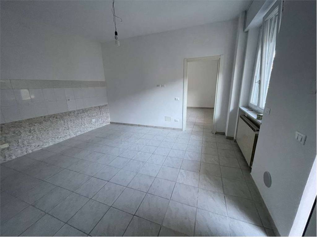 Appartamento a Galliate in Via Giovan Battista Gambaro - Foto 3