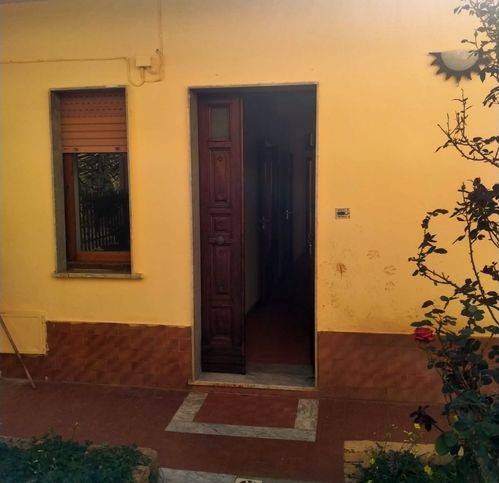 Villa a Lamezia terme in Via Indipendenza - Foto 2