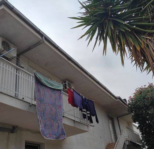 Appartamento a Lamezia terme in Via Abate Roberto Di Grandmesnil - Foto 2