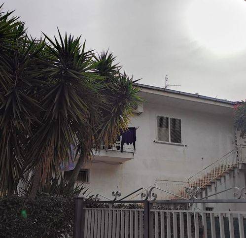 Appartamento a Lamezia terme in Via Abate Roberto Di Grandmesnil - Foto 3