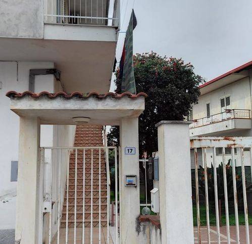 Appartamento a Lamezia terme in Via Abate Roberto Di Grandmesnil - Foto 4